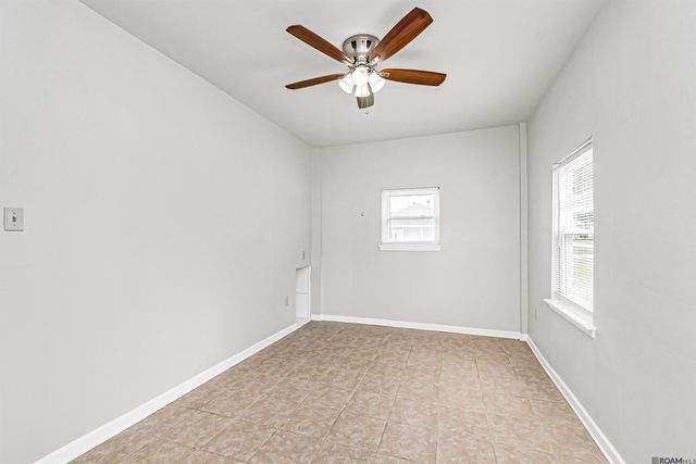 12805 Ina Dr, Walker, LA 70785