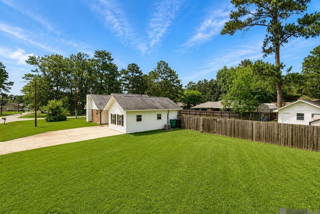 12805 Ina Dr, Walker, LA 70785