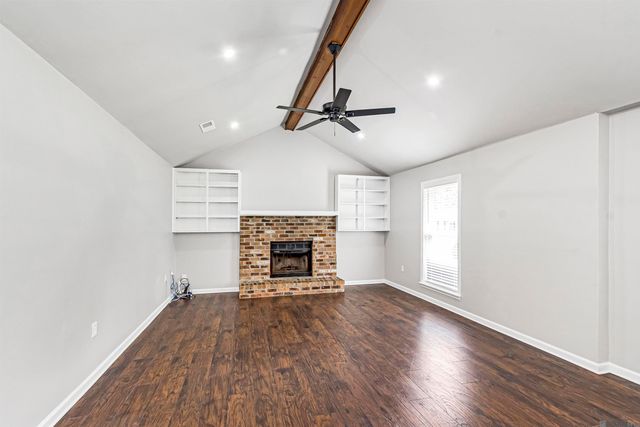 12805 Ina Dr, Walker, LA 70785