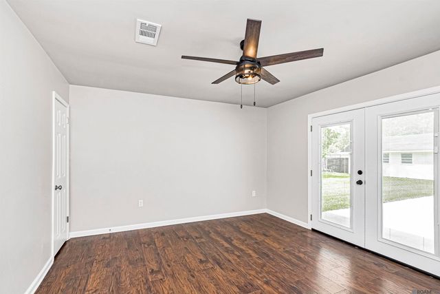 12805 Ina Dr, Walker, LA 70785