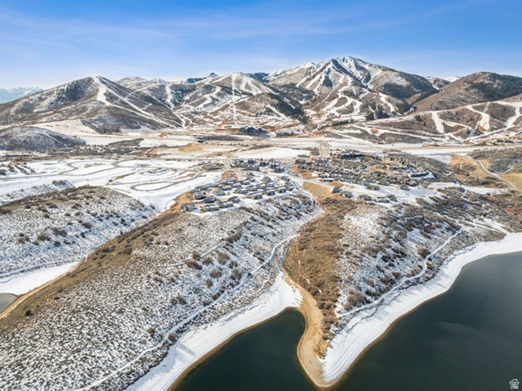 Image 27 of property listing at 867 W BEEK CIR #176, Heber City, UT 84032