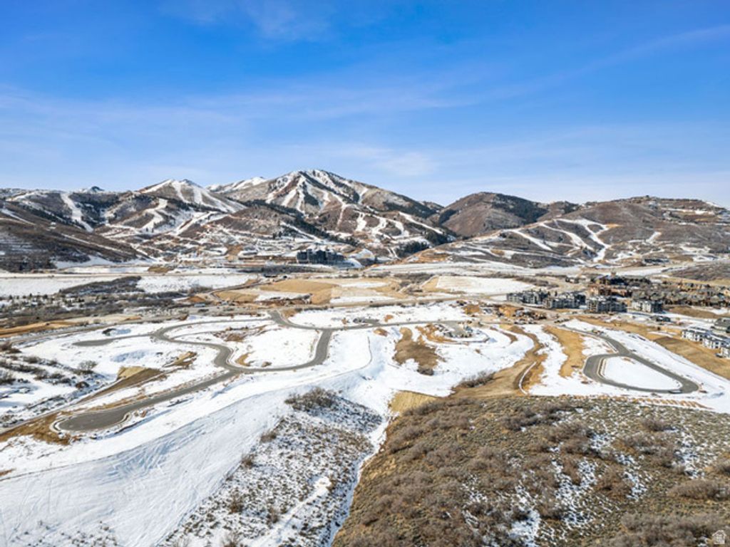 Image 30 of property listing at 867 W BEEK CIR #176, Heber City, UT 84032