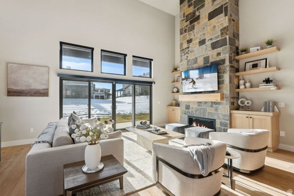 Image 5 of property listing at 867 W BEEK CIR #176, Heber City, UT 84032