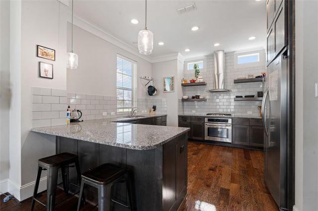 6759 Highclere Manor Lane, Houston, TX 77055