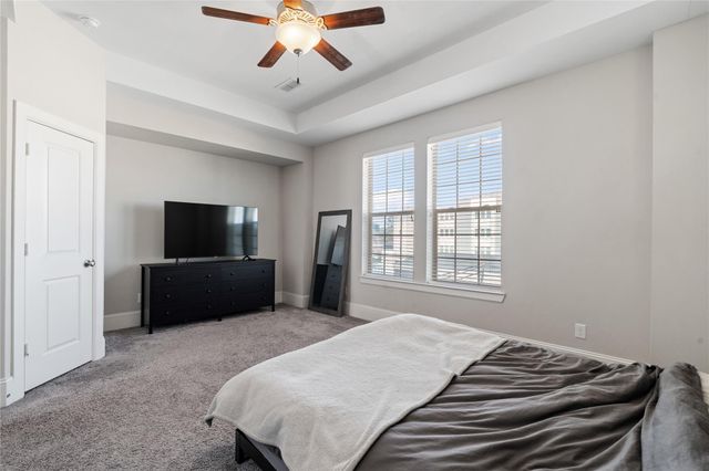 6759 Highclere Manor Lane, Houston, TX 77055