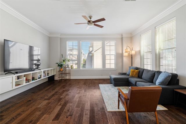 6759 Highclere Manor Lane, Houston, TX 77055