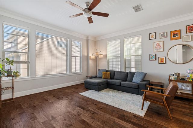 6759 Highclere Manor Lane, Houston, TX 77055