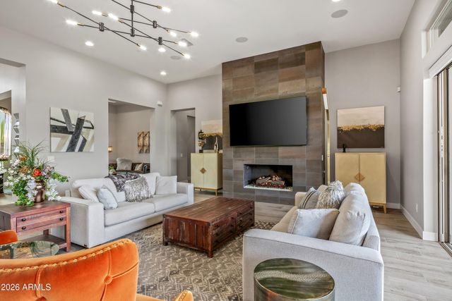 8555 E EAGLE CLAW Drive, Scottsdale, AZ 85266