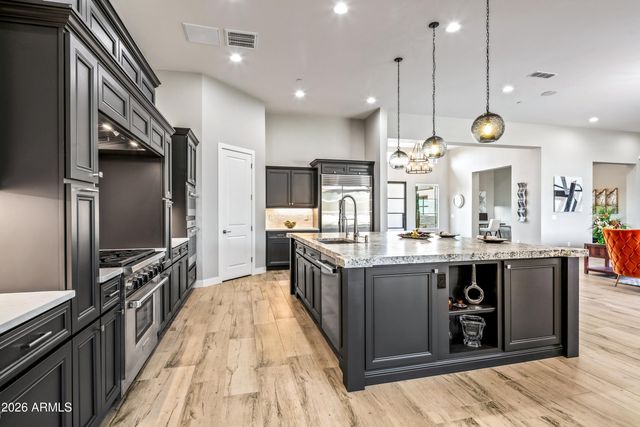 8555 E EAGLE CLAW Drive, Scottsdale, AZ 85266