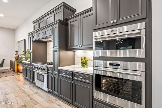 8555 E EAGLE CLAW Drive, Scottsdale, AZ 85266