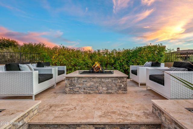 8555 E EAGLE CLAW Drive, Scottsdale, AZ 85266