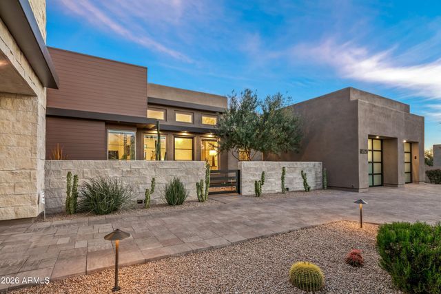 8555 E EAGLE CLAW Drive, Scottsdale, AZ 85266