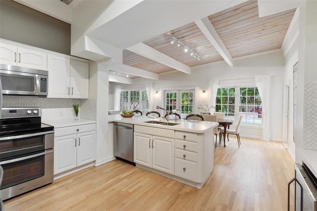 1900 Admirals Way, Fort Lauderdale, FL 33316