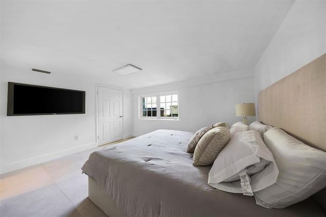 1900 Admirals Way, Fort Lauderdale, FL 33316