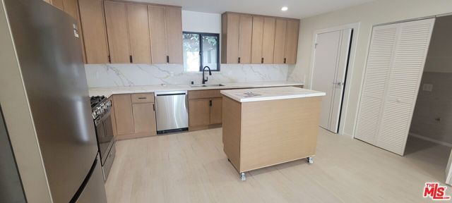 1427 S Shenandoah Street 1425, Los Angeles, CA 90035