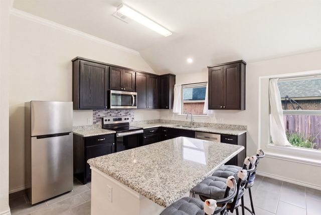 1924 CARRINGTON, Glenn Heights, TX 75154