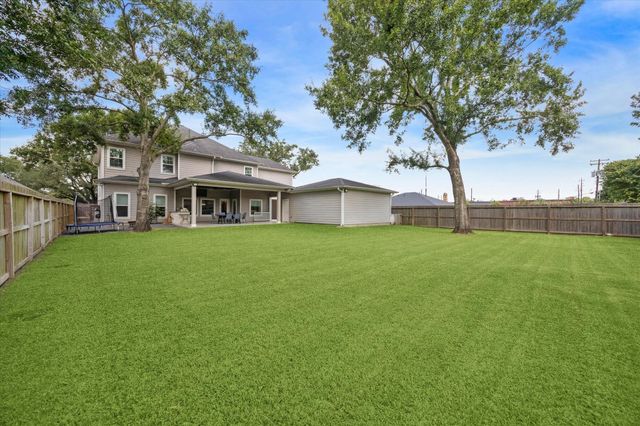 1730 Hollister Street, Houston, TX 77055