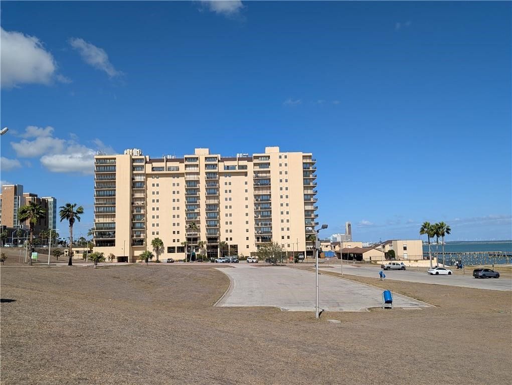 1400 Ocean Dr 1002C, Corpus Christi, TX 78404 — exterior