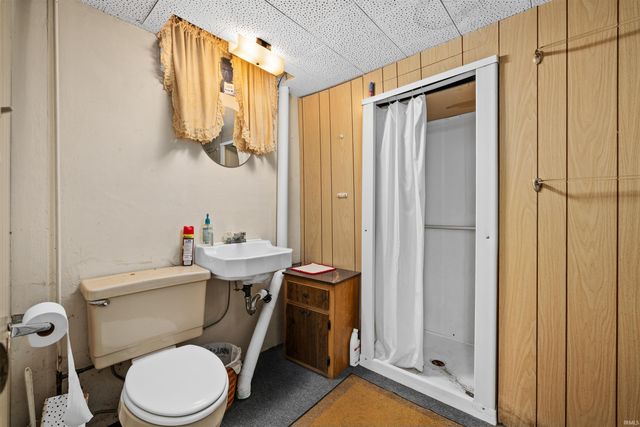 214 Betz Road, Auburn, IN 46706