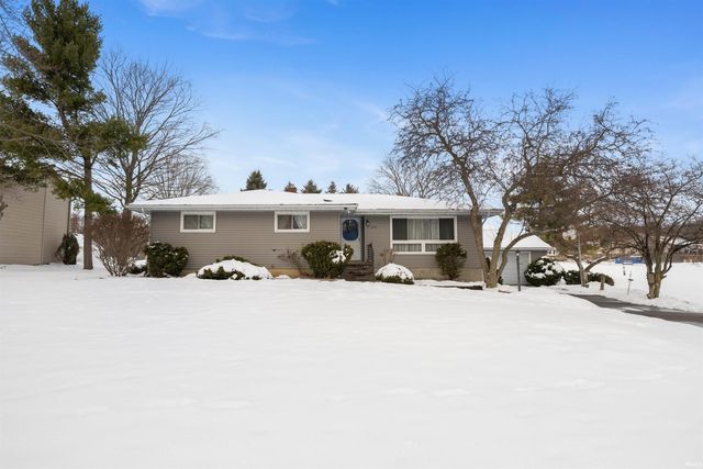 214 Betz Road, Auburn, IN 46706