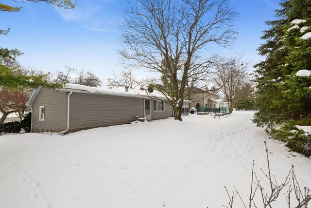 214 Betz Road, Auburn, IN 46706