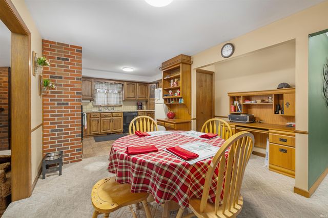 214 Betz Road, Auburn, IN 46706