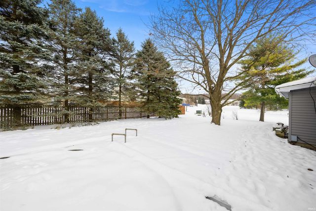 214 Betz Road, Auburn, IN 46706