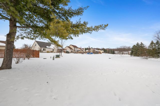 214 Betz Road, Auburn, IN 46706