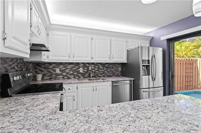 1724 Park Meadows DR # 1, Fort Myers, FL 33907