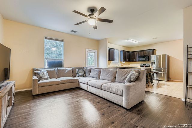 9202 Brown WL, San Antonio, TX 78254