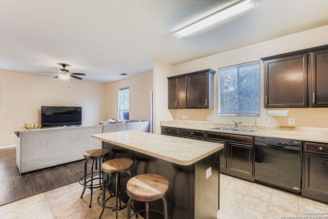 9202 Brown WL, San Antonio, TX 78254