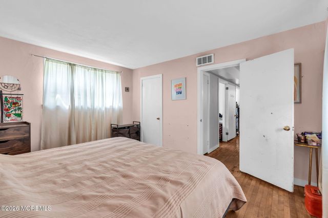 22 Pine Drive, Roosevelt, NJ 08555