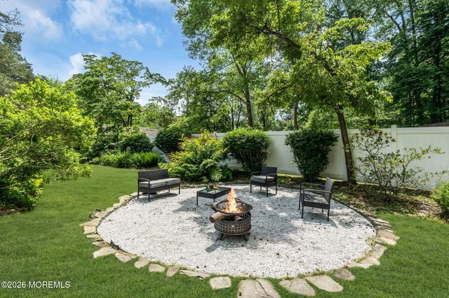 22 Pine Drive, Roosevelt, NJ 08555