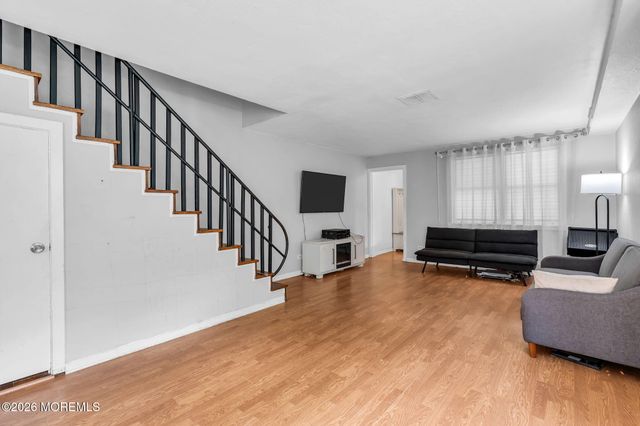 22 Pine Drive, Roosevelt, NJ 08555
