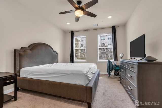 112 Lorhan Drive, Piscataway, NJ 08854