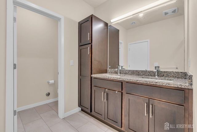 112 Lorhan Drive, Piscataway, NJ 08854