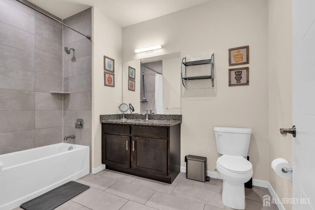 112 Lorhan Drive, Piscataway, NJ 08854
