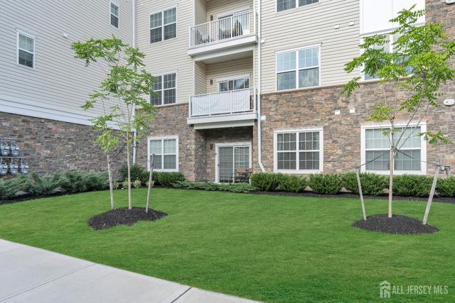 112 Lorhan Drive, Piscataway, NJ 08854
