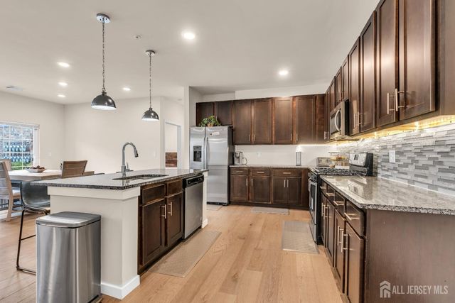 112 Lorhan Drive, Piscataway, NJ 08854