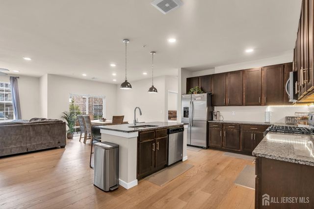 112 Lorhan Drive, Piscataway, NJ 08854