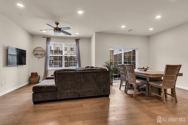 112 Lorhan Drive, Piscataway, NJ 08854