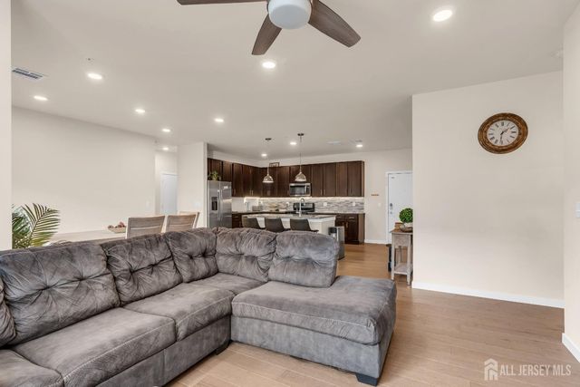 112 Lorhan Drive, Piscataway, NJ 08854