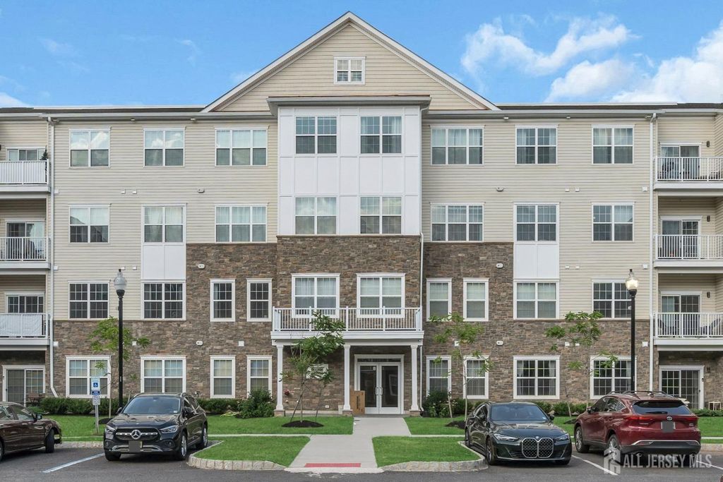 112 Lorhan Drive, Piscataway, NJ 08854