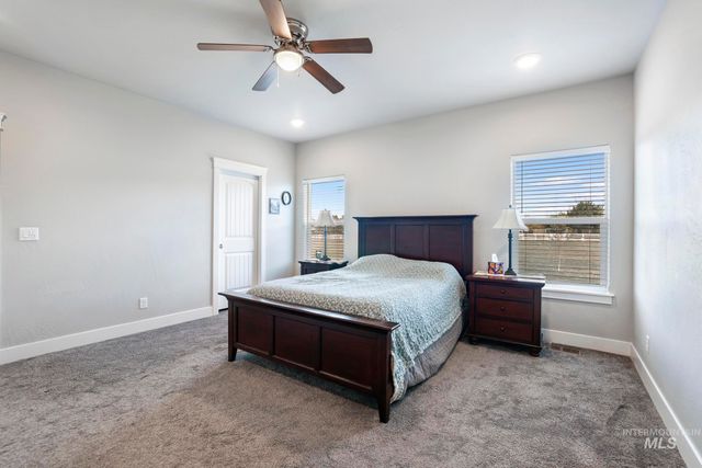 3734 N 2469 E, Twin Falls, ID 83301
