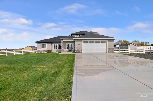 3734 N 2469 E, Twin Falls, ID 83301