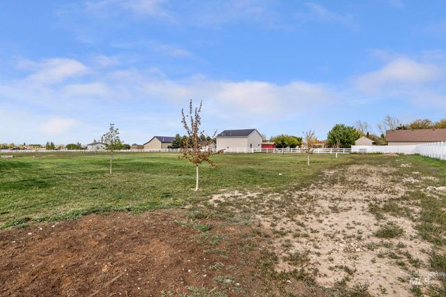 3734 N 2469 E, Twin Falls, ID 83301