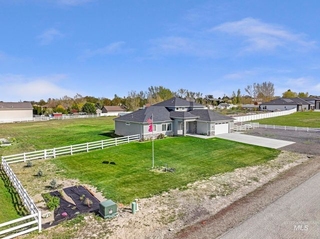 3734 N 2469 E, Twin Falls, ID 83301