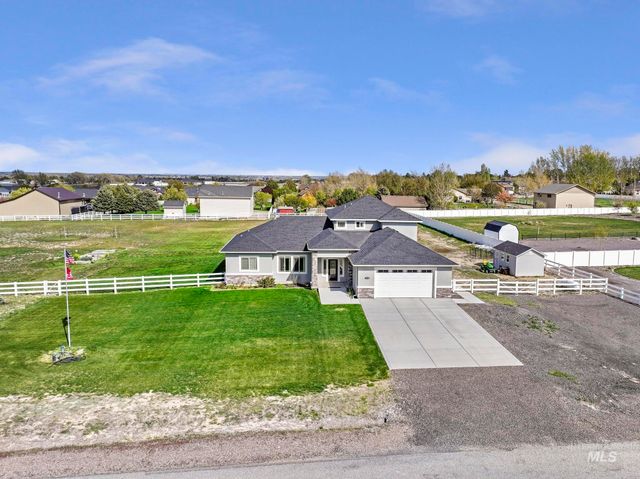 3734 N 2469 E, Twin Falls, ID 83301