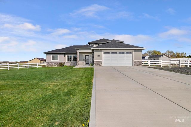 3734 N 2469 E, Twin Falls, ID 83301