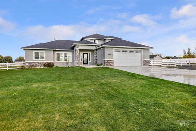 3734 N 2469 E, Twin Falls, ID 83301